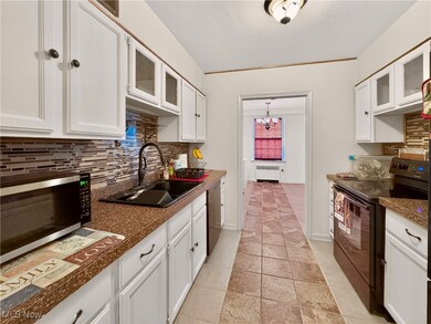 South Park Manor unit 512, Shaker Heights, OH 44120 - photo 5