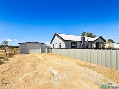 109 S Clayton St, Carlsbad, NM 88220 - photo 5