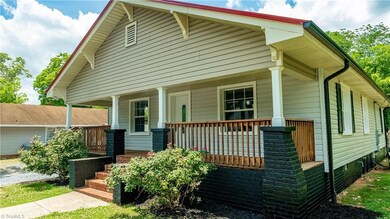 218 Uwharrie St, Asheboro, NC 27203 - photo 2