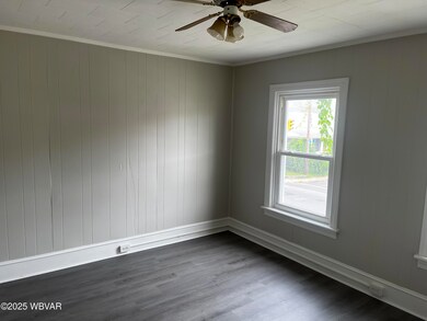 2421 W 4th St unit 2ND. FL., Williamsport, PA 17701 - photo 4