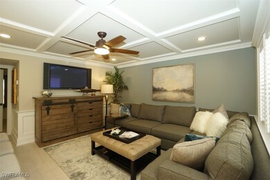 480 5th St S unit 102, Naples, FL 34102 - photo 4