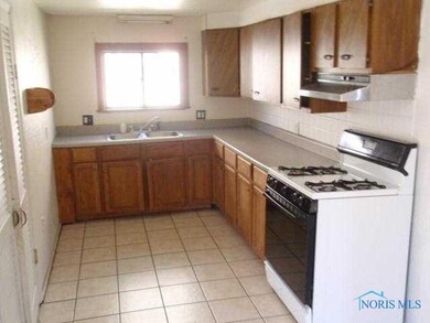 3211 134th St, Toledo, OH 43611 - photo 5