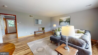 19920 Gilbert Hills Dr, Hagerstown, MD 21742 - photo 6