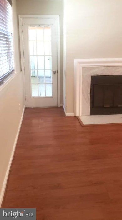 11717A Karbon Hill Ct unit 701B, Reston, VA 20191 - photo 4