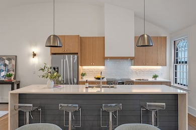 134 Elm St, Marblehead, MA 01945 - photo 4