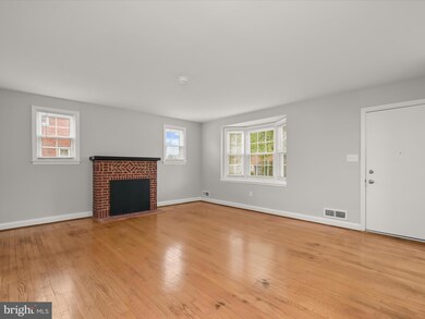714 Stamford Rd, Baltimore, MD 21229 - photo 5