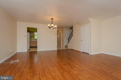 15 Chiara Ct, Towson, MD 21204 - photo 4