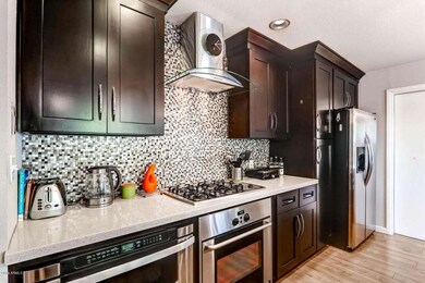 Gourmet Kitchen - Gas Range/Oven