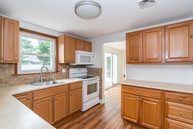 36 Wethersfield Rd, Natick, MA 01760 - photo 7