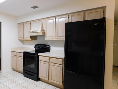 Whirlpool appliances, ample cabinets & counters