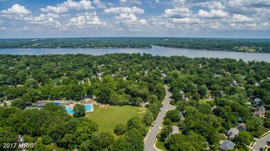 916 Emerald Dr, Alexandria, VA 22308 - photo 2