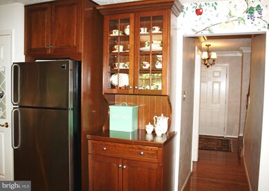 11564 Paramus Dr, North Potomac, MD 20878 - photo 5