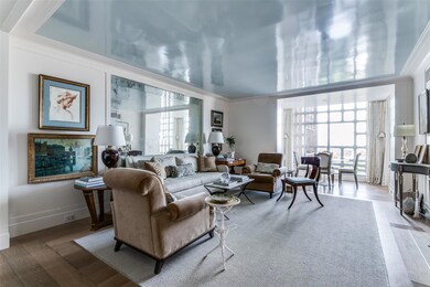 Custom-designed plaster moulding