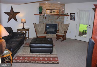 738 Fairview Rd, Mount Joy, PA 17552 - photo 6