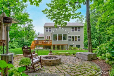 10320 Shannons Way, West Olive-14