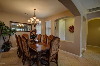 8010 South 15th Way 002