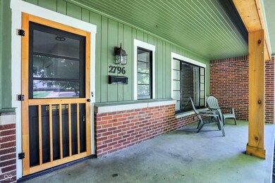 2796 Sycamore St, Columbus, IN 47201 - photo 4