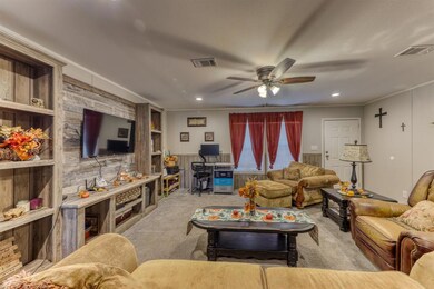 911 Star Dr, Granbury, TX 76049 - photo 7