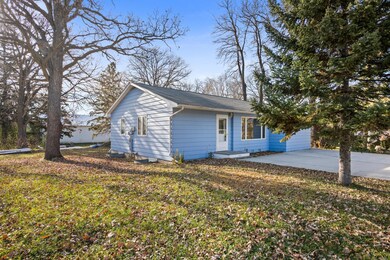 227 1st St NW, Elbow Lake, MN 56531 - photo 6