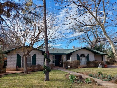 105 Ridgewood Dr, Fredericksburg, TX 78624 - photo 5