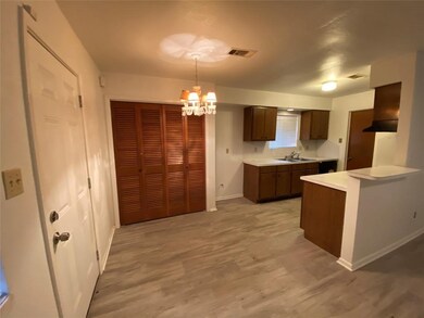 1335 Peach Spring Dr, Houston, TX 77088 - photo 7