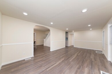 616 Norton Ave, Joliet, IL 60432 - photo 5