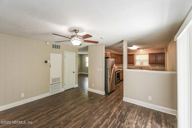 2141 Figaro Ln, Jacksonville, FL 32210 - photo 7