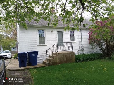 21 Baldwin Ave, Waukegan, IL 60085 - photo 2