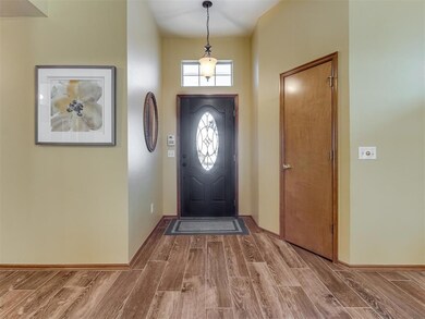 2216 NE 4th St, Moore, OK 73160 - photo 4