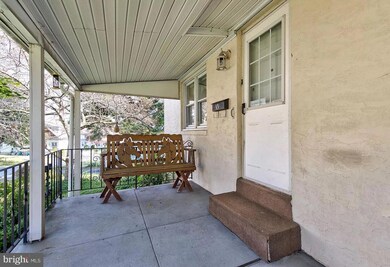 17 Cloverdale Ave, Upper Darby, PA 19082 - photo 2