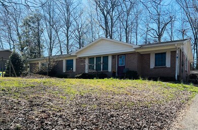 206 Parkview Dr, McMinnville, TN 37110 - photo 2