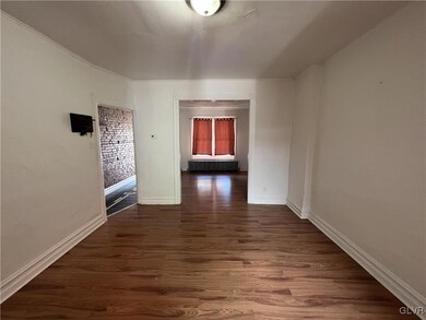 1134 W Maple St, Allentown, PA 18102 - photo 5