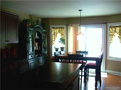 1050 Wayne Ave, North Tonawanda, NY 14120 - photo 5