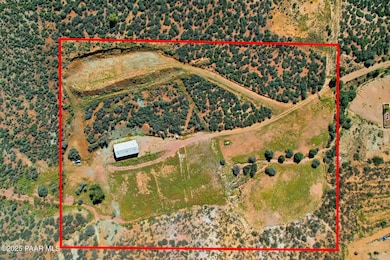 510 S Apache Knolls Trail, Dewey-Humboldt, AZ 86327 - photo 2