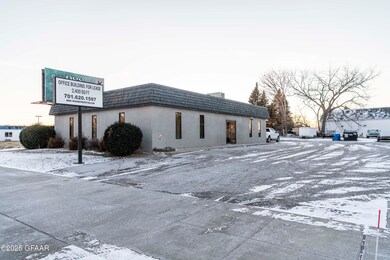 1119 N 42nd St, Grand Forks, ND 58203 - photo 3