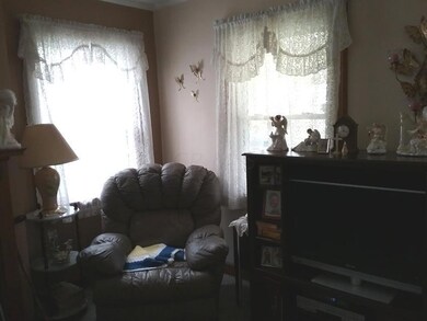 717 S. Harris Living Room corner