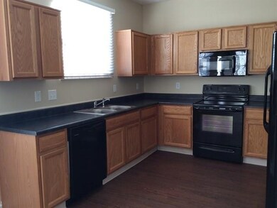 12203 Weathered Edge Dr, Fishers, IN 46037 - photo 4