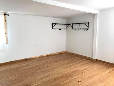 122 Penn Ct, Dingmans Ferry, PA 18328 - photo 3