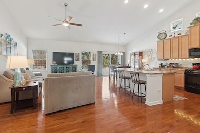 1616 Colchester Ln, Aurora, IL 60505 - photo 6