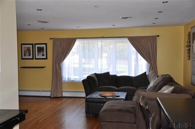 45 Tryon Ct, Albany, NY 12203 - photo 5