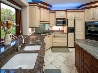 Large eat-in kitchen