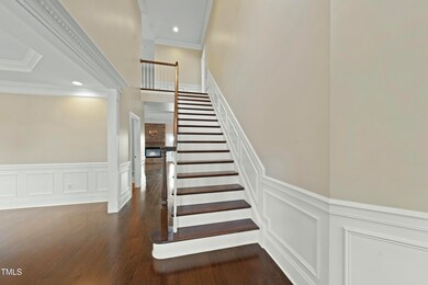 2-story foyer