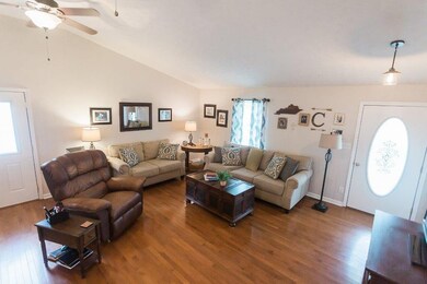 1604 Central Pike, Harrodsburg, KY 40330 - photo 6