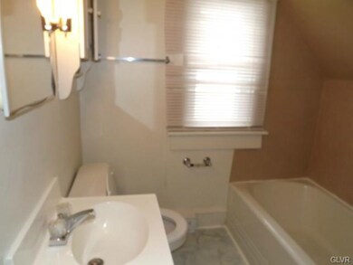 719 5th Ave unit 3, Bethlehem, PA 18018 - photo 4