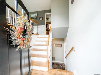 9 Wildwood Dr, Albany, NY 12211 - photo 2