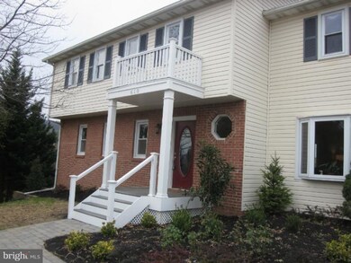 610 E Mountain Rd, Knoxville, MD 21758 - photo 2