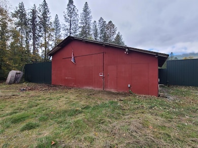 28060 Redwood Hwy unit A, Cave Junction, OR 97523 - photo 7