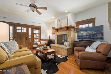 21 Meadow Trail-14