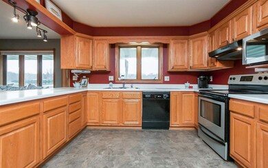 2829 S Park Ridge Rd, Marion, IA 52302 - photo 6