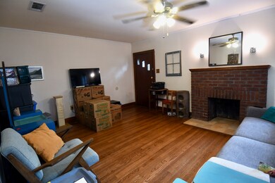 711 Sue St, Houston, TX 77009 - photo 5